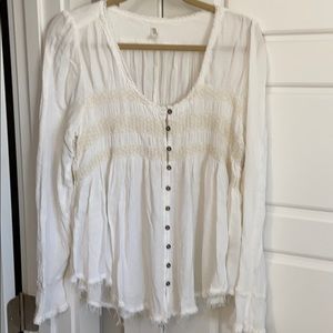 Long sleeve lightweight top